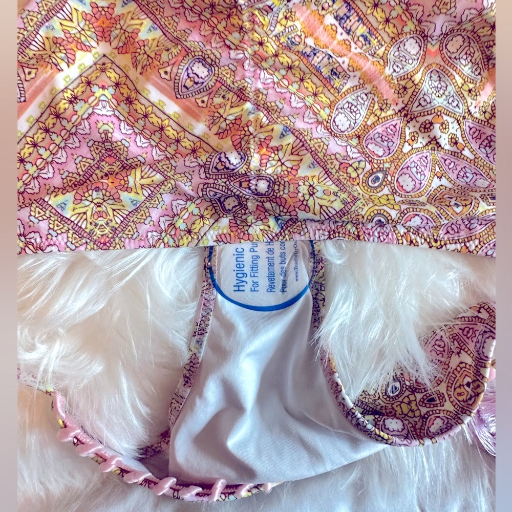 NEW• Victoria’s Secret Bohemian Pastel Paisley Cheeky Ruched Bikini• L - Picture 5 of 16